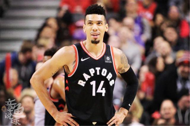 西卡25分布伦森31分 步行者克尼克斯3-3进抢七